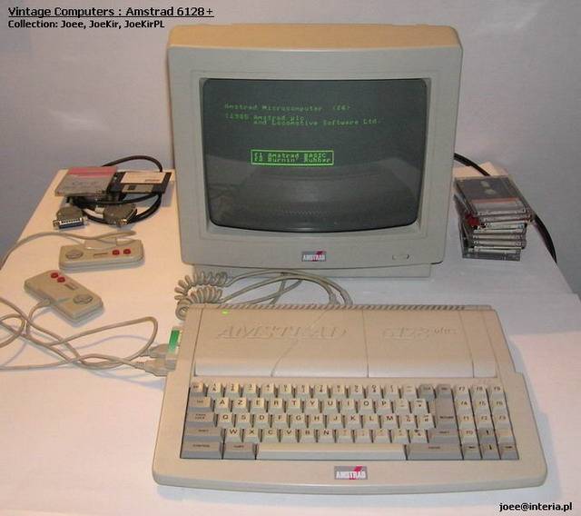 Amstrad 6128+ - 08.jpg